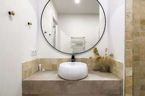 MAYA Appartements & Suites