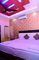 DhamStay Hotel Aradhya Near Beach Puri