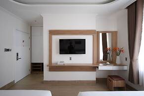 Nature Hotel - Le Dai Hanh