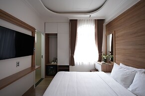 Nature Hotel - Le Dai Hanh