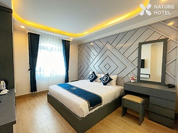 Nature Hotel - Le Dai Hanh