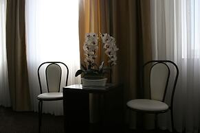 Hotel Junior 2