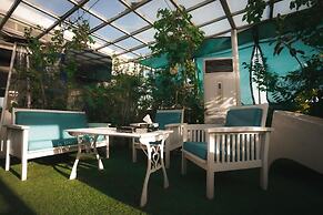 Serai Boutique Hotel