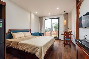 Evelyn Indochine Chic in Central Hanoi