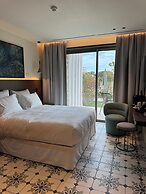 HOTEL LE CHATEAU ROSE