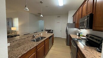 Upstay Newly Renovated Condo Near Epic Universe