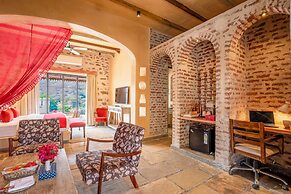 Maya Luxury The Quila Udaipur