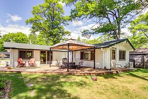 Near Golf & Pelican Lake: Log Cabin w/ Deck!