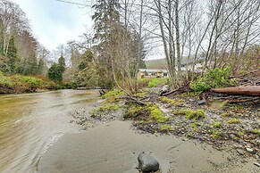 Walk to Beach: Creek-front Sekiu Home w/ Fire Pit!