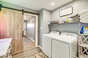 5 Mi to Dtwn: Family-friendly Home in Roanoke!