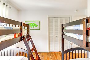 River Access & Gorgeous Views: Pisgah Forest Home!