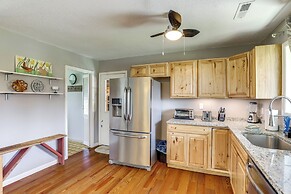 River Access & Gorgeous Views: Pisgah Forest Home!