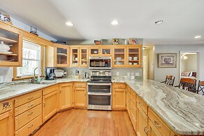 Lake Hartwell Haven w/ Boat Dock in Westminster!