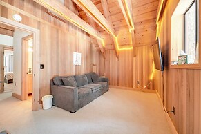 Ski, Hike & Fish: Cabin w/ Deck in Soda Springs!