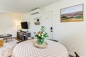 4 Mi to Dtwn: Dog-friendly Fayetteville Home