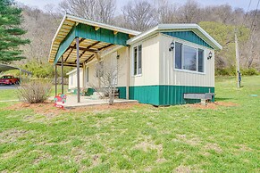 3 Mi to Caesars Casino: Indiana Retreat w/ Patio!