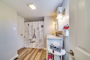 3 Mi to Caesars Casino: Indiana Retreat w/ Patio!