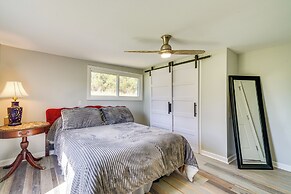 3 Mi to Caesars Casino: Indiana Retreat w/ Patio!