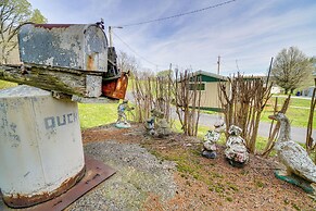 3 Mi to Caesars Casino: Indiana Retreat w/ Patio!