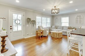 Screened Patio & Fire Pit: Modern Westerville Home