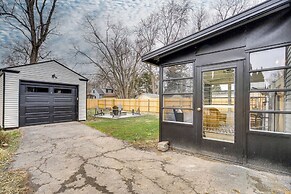 Screened Patio & Fire Pit: Modern Westerville Home
