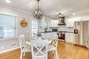 Screened Patio & Fire Pit: Modern Westerville Home
