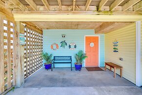 Walk to Pier: Spacious Coastal Home!