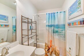 Walk to Pier: Spacious Coastal Home!