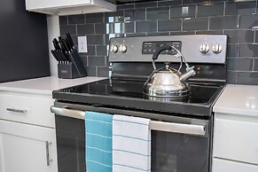 Gorgeous 2Bd Close to Disney Storey Lake Resort 303 3121