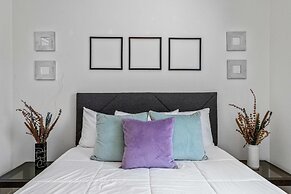 Desert Oasis Cozy Comfort Meets Outdoor Luxury