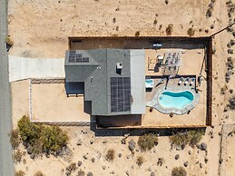 Desert Oasis Cozy Comfort Meets Outdoor Luxury