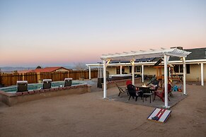 Desert Oasis Cozy Comfort Meets Outdoor Luxury