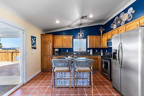 Desert Oasis Cozy Comfort Meets Outdoor Luxury