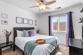 Desert Oasis Cozy Comfort Meets Outdoor Luxury