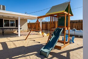 Desert Oasis Cozy Comfort Meets Outdoor Luxury