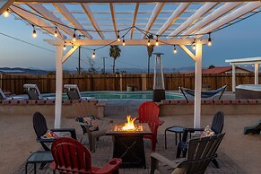 Desert Oasis Cozy Comfort Meets Outdoor Luxury