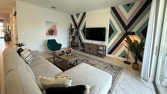 Upstay Championsgate Home w Pool BBQ Game Room