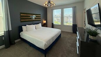 Upstay Championsgate Home w Pool BBQ Game Room