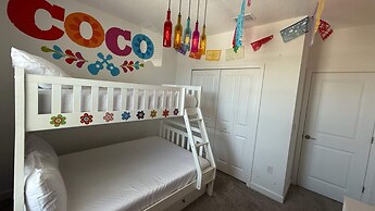 Upstay Championsgate Home w Pool BBQ Game Room