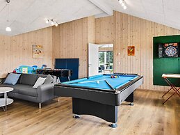 5 Star Holiday Home in Albaek