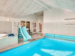 5 Star Holiday Home in Albaek
