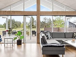 5 Star Holiday Home in Albaek