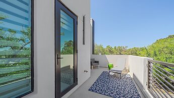 Uptown Oasis 3 Bedroom Townhouse