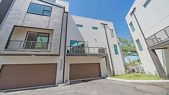 Uptown Oasis 3 Bedroom Townhouse