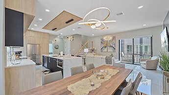Uptown Oasis 3 Bedroom Townhouse