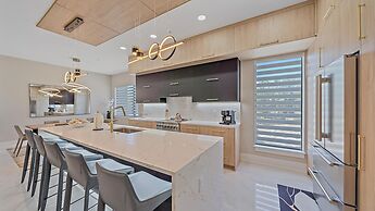 Uptown Oasis 3 Bedroom Townhouse