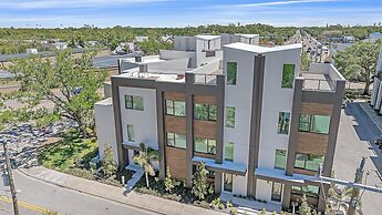 Uptown Oasis 3 Bedroom Townhouse