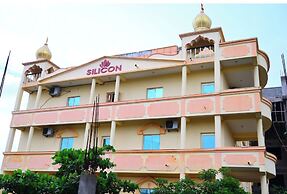 DhamStay Hotel Silicon Residency Puri