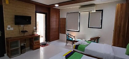 Hotel The Grace Near IGI AIrport Delhi