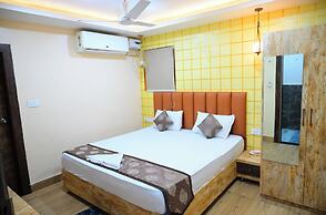 DhamStay Hotel Santosh Inn Near Temple